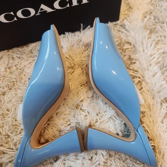Coach Laurence Heel in Blue Patent Size 7 - Picture 6 of 7